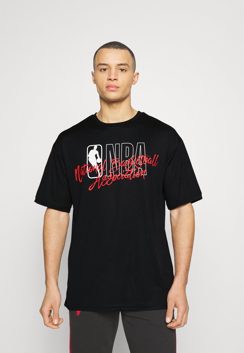 Men’s T-Shirts | New Era NBA LOGO SCRIPT TEE – Print T-shirt – black/white/black – NX07324